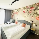 Apstay Eggenberg I Self Check-in I Breakfast I Parking 4* Graz