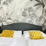 Aparthotel Apstay Eggenberg I Self Check-in I Breakfast I Parking