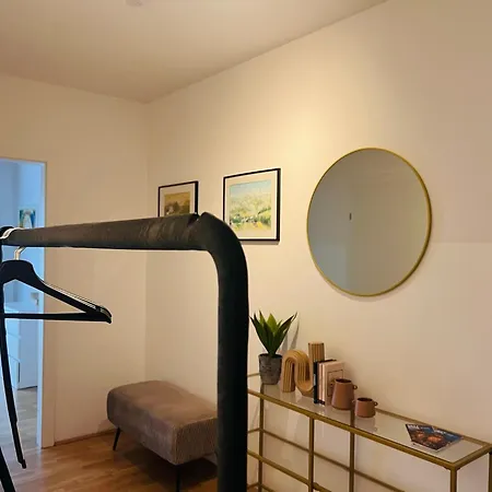 Aparthotel Apstay Eggenberg I Self Check-in I Parking Option Graz