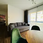 Apstay Eggenberg I Self Check-in I Breakfast I Parking Грац