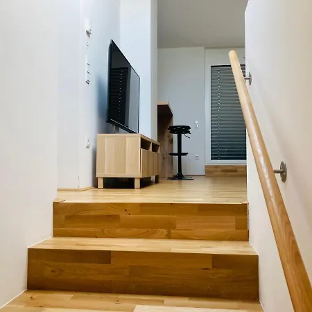 Apstay Eggenberg I Self Check-in I Parking Option 4* Graz