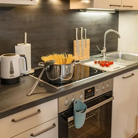 Aparthotel Apstay Eggenberg I Self Check-in I Breakfast I Parking 4*