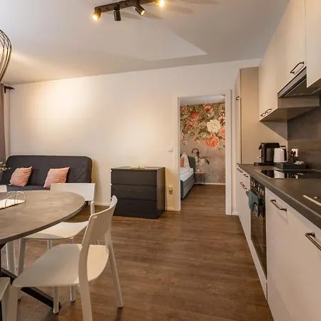 Aparthotel Apstay Eggenberg I Self Check-in I Parking Option Graz