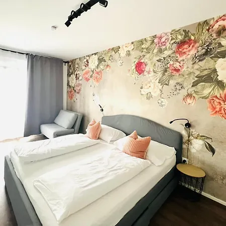 Apstay Eggenberg I Self Check-in I Parking 4* Graz
