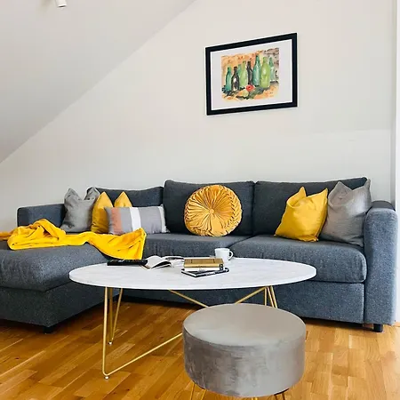 Apstay Eggenberg I Self Check-in I Parking Option 4* Graz